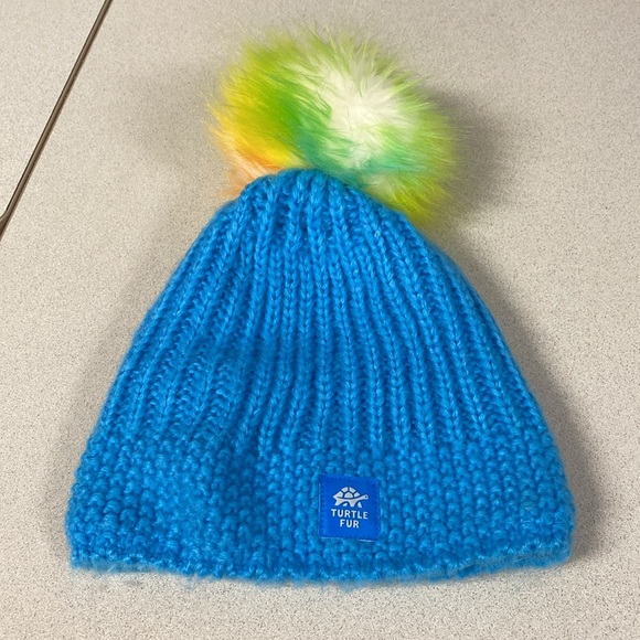 EUC Turtle Fur Kids' Suzie Beanie Lilac Blue Faux Fur Pom Pom Puff Fleece Lined - Picture 2 of 8